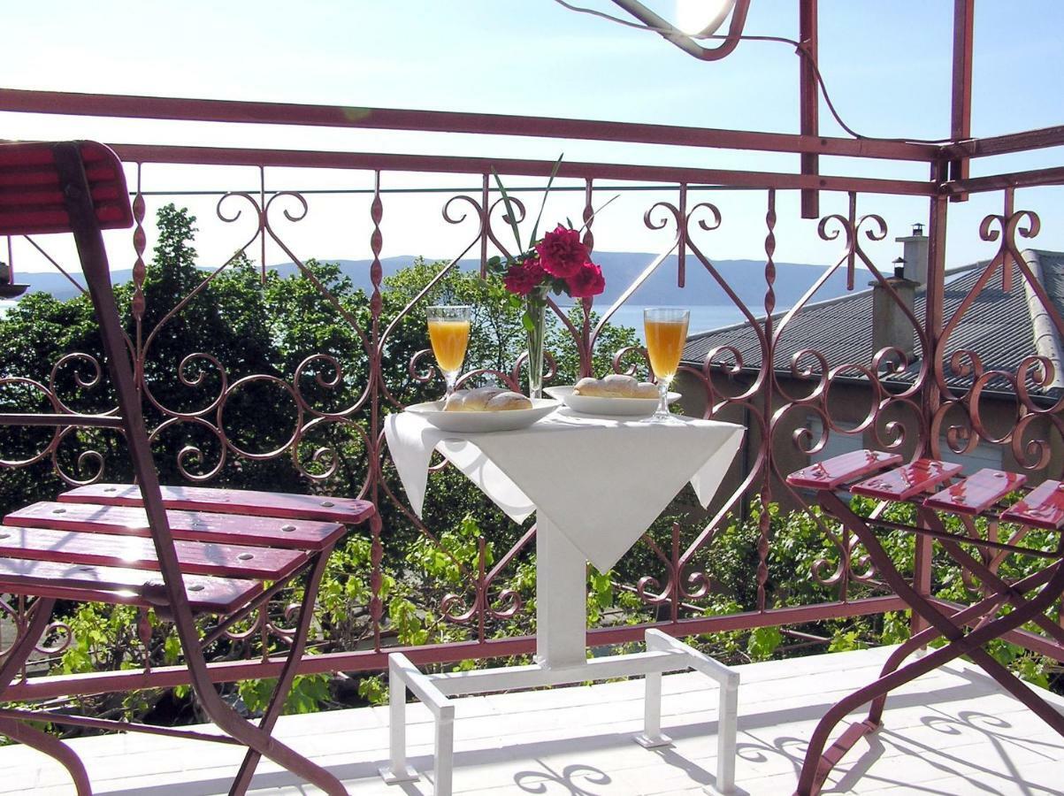 Holiday House With Seaview Senj  Buitenkant foto